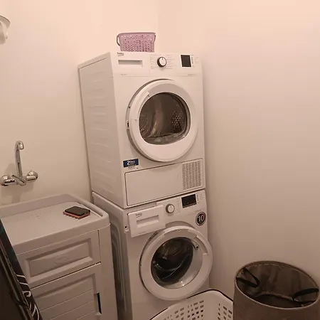 Modern With Ensuite - Valley View And Pool 3*