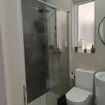 Guest house Modern With Ensuite - Valley View And Pool