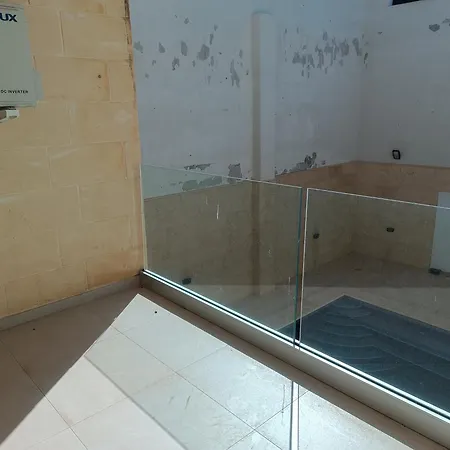 Maison d'hôtes Modern With Ensuite - Valley View And Pool In-Nadur