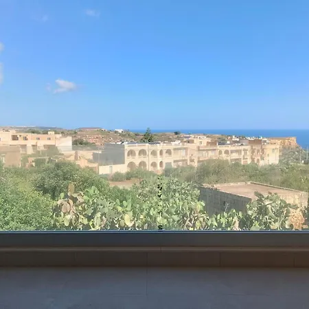 Modern With Ensuite And Ac - Sea View And Comunal Pool بيت ضيافة