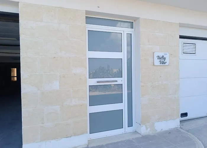 Pensjonat Modern With Ensuite - Valley View And Pool 3*