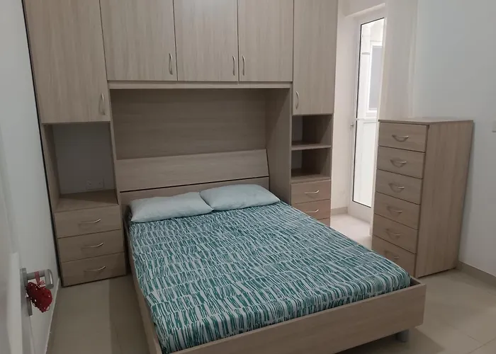 Modern With Ensuite - Valley View And Pool Pensjonat 3*